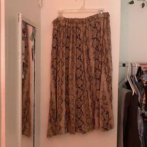 Snakeskin print skirt